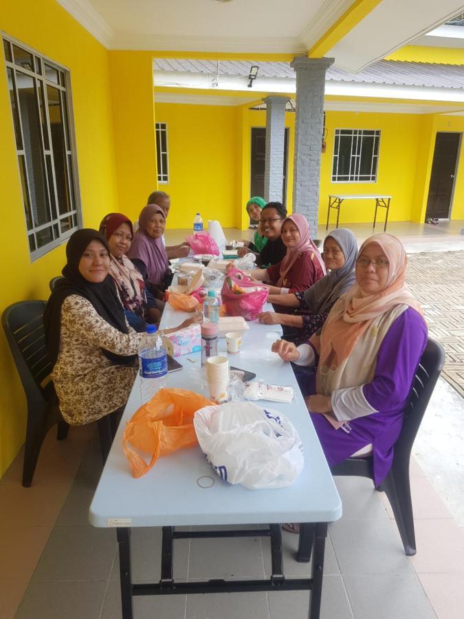 Room/Homestay Nazadja Sungai Besar Buitenkant foto
