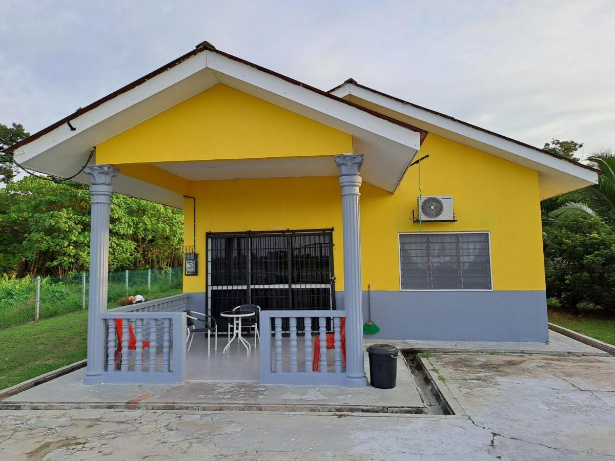 Room/Homestay Nazadja Sungai Besar Buitenkant foto